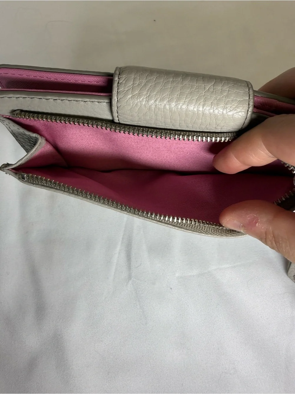 Fossil Gray Pebbled Leather Wristlet Wallet with Pink Trim